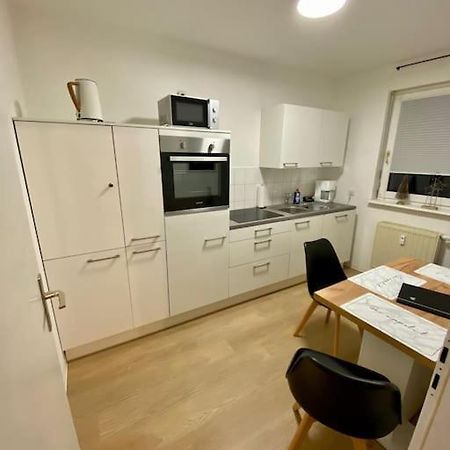 Stilvolle Ferienwohnung Mit Stellplatz Wlan Free Netflix Naehe Bahnhof Zwickau Exterior photo